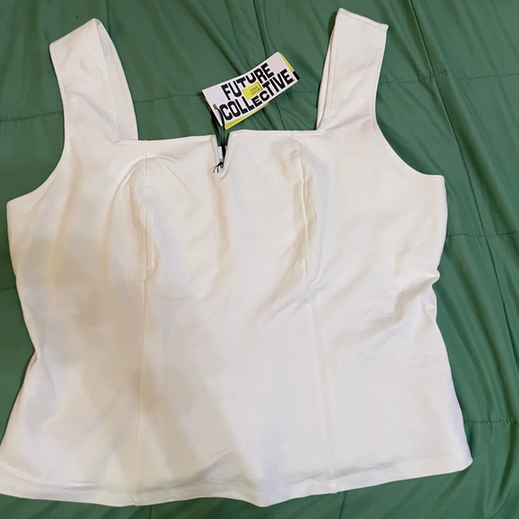NWT Women's Notch Front Tank Top - Future Collective with Jenee Naylor White XXL - Picture 4 of 7